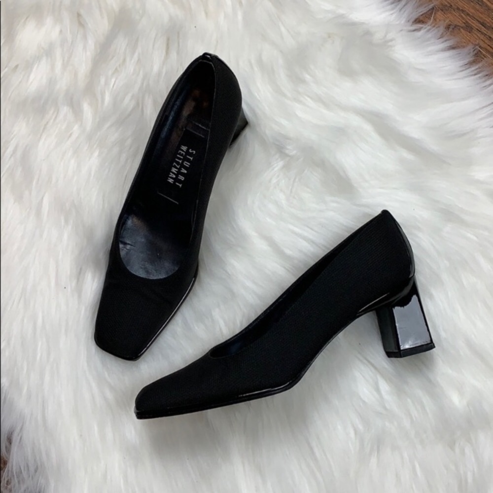 Stuart Weitzman Black leather heel size 9 AA